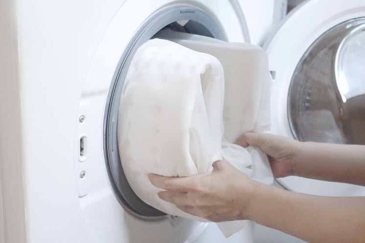 Putting an electric blanket in washer
