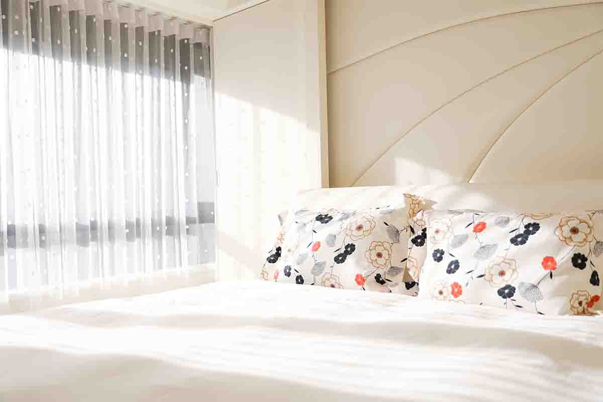 Electric overblanket vs underblanket A comparison